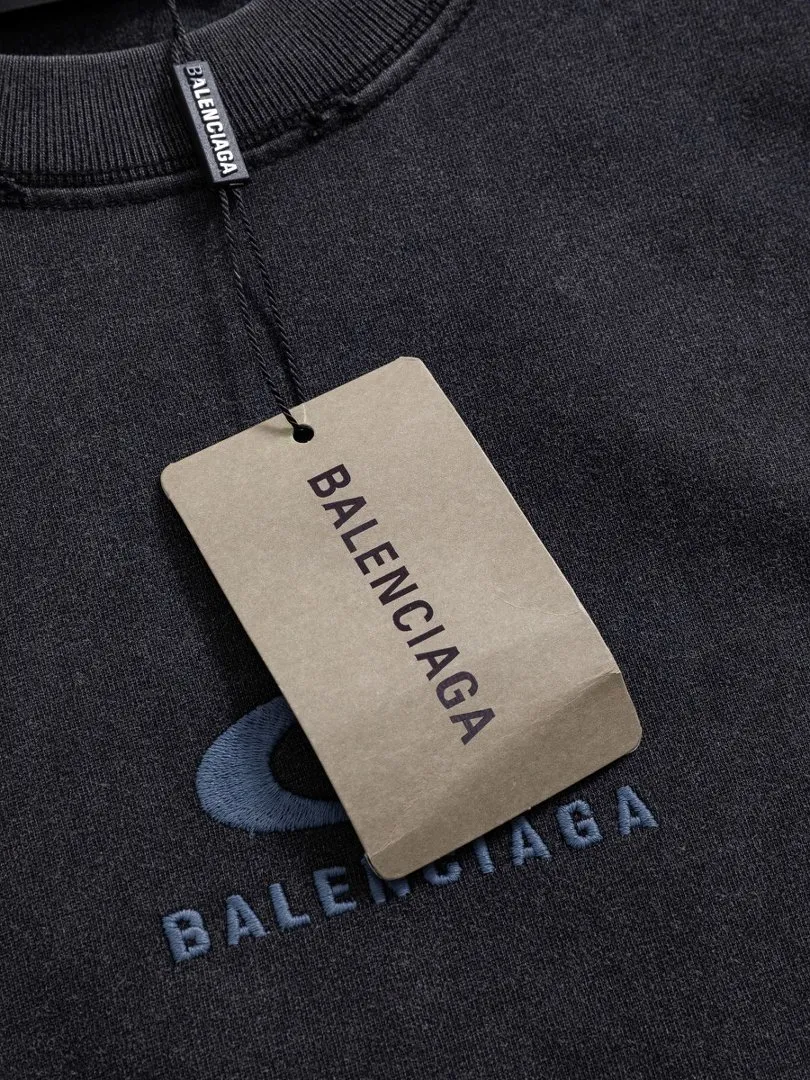P100✨🔥 [balenciaga] 2026FW short-sleeved T-shirt Premium 26s double yarn 300g fabric, washed with Ma Liang distressed process Color: washed black, washed white, washed Khaki Size: S M L XL 2XL
